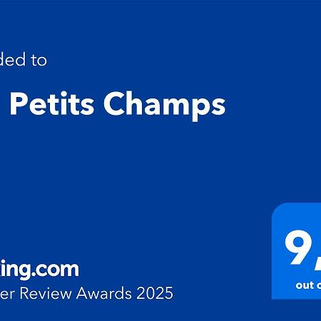 Buais-les-MontsLes Petits Champs公寓 外观 照片